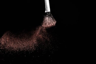 Yıl, toz sıçrama ve makyaj sanatçısı için fırça rengi veya 