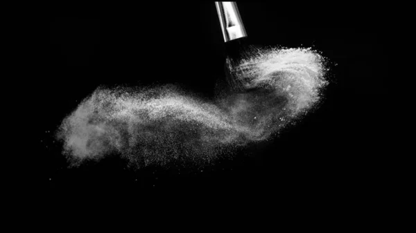 Cosmetic brush with white cosmetic powder spreading for makeup a — Stock Photo, Image