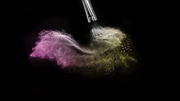 Altın ve mor toz makyaj sanatçısı veya bea için sıçrama ve fırça — Stok fotoğraf