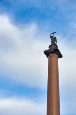 St Petersburg'da bir melek ile Alexander Sütun
