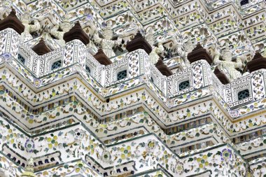 Wat Arun Ratchawara duvara süslüdür desen