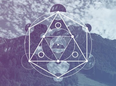 Görüntü dağ manzarası ve kutsal geometri sembolü ile soyut meditative kolaj. Uyum, maneviyat, doğanın birlik. 
