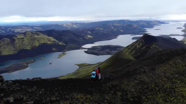 Ariel Pohled Sopečné Jezero Landmannalaugar Vrcholu Hory Island — Stock video