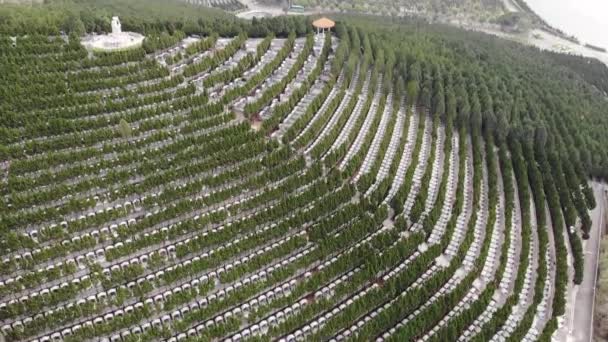 Guangzhou Cina Filmato Aereo Drone Del Cimitero Cinese Con Lapidi — Video Stock