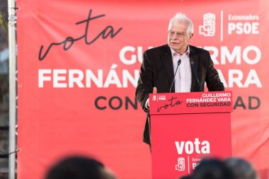 Josep Borrell, Avrupa seçimlerinde Psoe adayı, Caceres düzenlenen toplantıda yaptığı konuşmada.