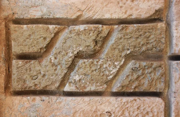 Καφέ πέτρα ή mwith ρωγμές και μοτίβα τοίχου μια υφή — Φωτογραφία Αρχείου