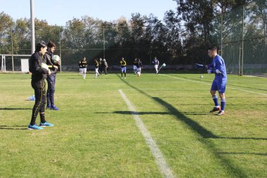 Antalya, Türkiye. 25 Aralık 2018. Açık stadyumda futbolcular için antrenman lar.