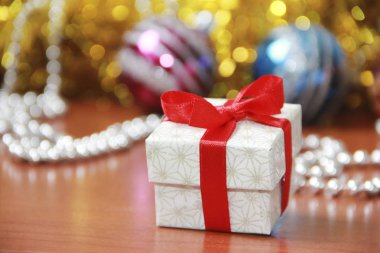 noel dekor ea yeni yıl tatili kırmızı yay ile hediye kutusu