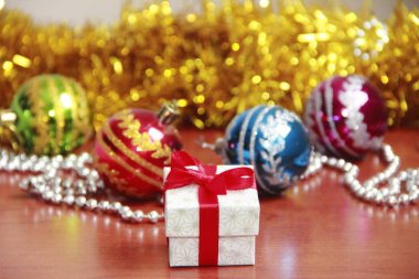 noel dekor ea yeni yıl tatili kırmızı yay ile hediye kutusu