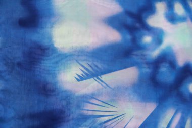 Batik desenli sentetik mavi kumaş