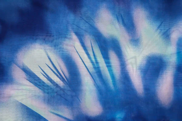 Batik desenli sentetik mavi kumaş