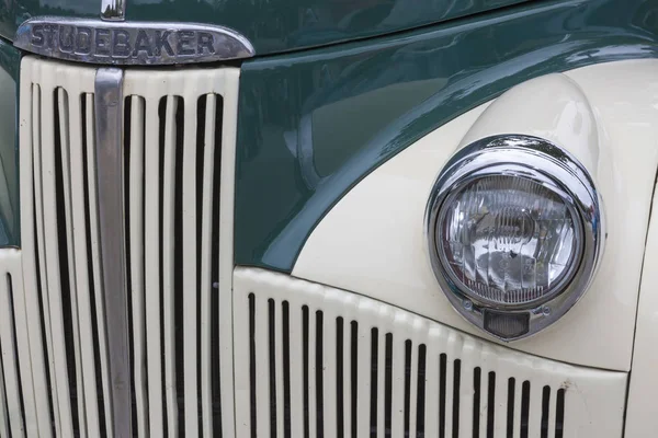 Biberach August 2015 Amerikanischer Oldtimer Nahaufnahme Von Studebaker Frontdetails — Stockfoto