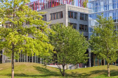 Modern bina dış, İşyeri