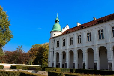 Baranow Sandomierski, Polonya - 08 Ekim 2013: Baranow Sandomierski, Polonya, sarayda dış kez küçük Wawel denilen.