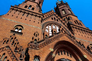 Tarnow, Polonya - 01 Nisan 2014: Kutsal Aile Gotik Katolik Kilisesi'nin dış