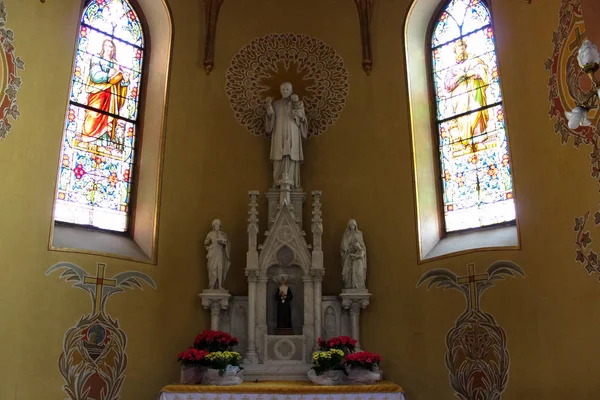 Tarnow Polonia Mayo 2014 Interior Iglesia Gótica Católica Sagrada Familia — Foto de Stock