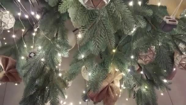 Det Christmas Ornament Och Ljuset Julgran — Stockvideo