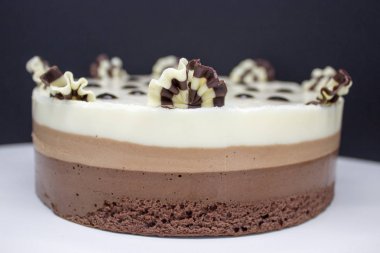 Çikolatalı kek. Birkaç çeşit çikolata kek: siyah, m