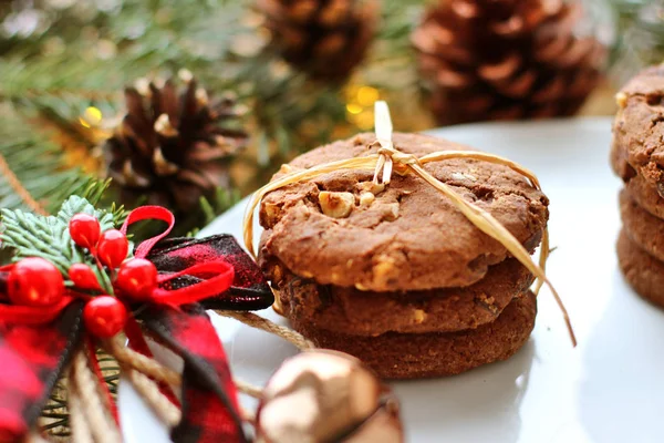 Noel süslemeleri - Noel Baba ve şube için yulaf bisküvi