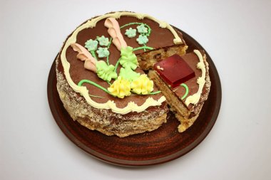 Lezzetli, bir krem pasta ile dekore edilmiştir. Geleneksel Ukrayna Ki