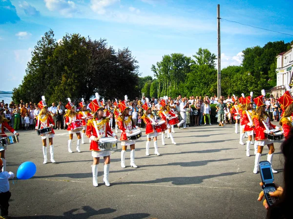Ternopil, Ukrayna - 28 Ağustos 2008: Şehir Günü Kutlaması. Büyük