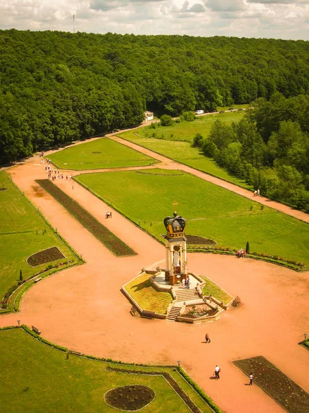 Zarvanytsia (Zarvanytsya), Ucrania - 8 de junio de 2009: Famous sanctu — Foto de Stock