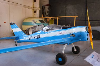 Krakow, Polonya - 5 Temmuz 2016: Krakow 'daki Askeri ve Ticari Uçaklar Müzesinde Uçaklar