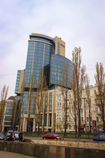 乌克兰基辅 2018年4月16日 乌克兰首都希尔顿酒店的建设 — 图库照片