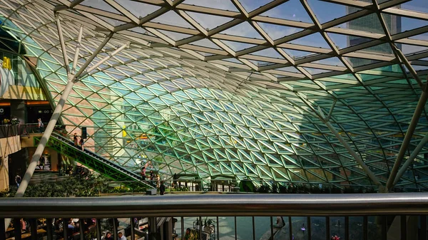 Varsovia Polonia Mayo 2018 Interior Del Moderno Centro Comercial Zlote — Foto de Stock