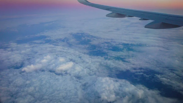 Blick Aus Dem Flugzeugfenster Während Des Fluges — Stockfoto