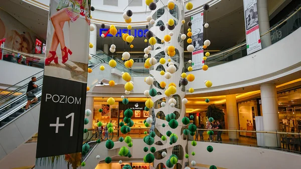 Rzeszow Polonia Mayo 2018 Los Interiores Primavera Centro Comercial — Foto de Stock