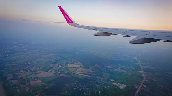 바르샤바 폴란드 2018 View Wimz Air Company Airplane Window Flight — 스톡 사진