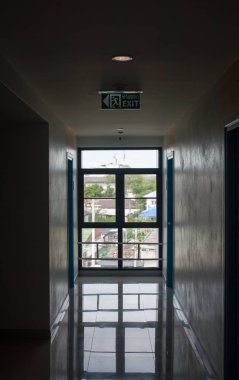 Acil Çıkış İşareti.