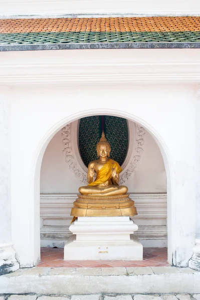 Gold Buddha Statue. — Stock Photo, Image