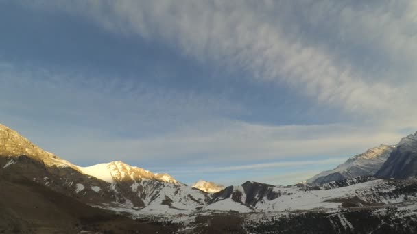 Timelapse Bergen Besneeuwde Berg — Stockvideo