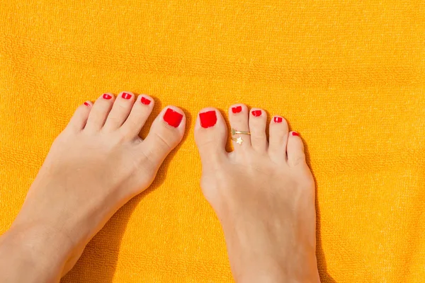 Giving your feet a summer day's rest — Stock Photo, Image