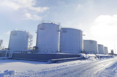 Petrol ürünleri depolama tankları