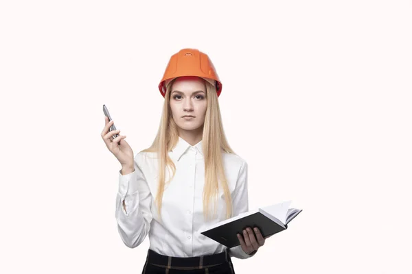 Girl Engineer Protective Helmet Talking Phone — Stock Photo, Image