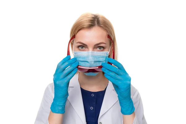 Retrato Médico Uma Máscara Óculos Protecção Contra Infecção Dos Doentes — Fotografia de Stock