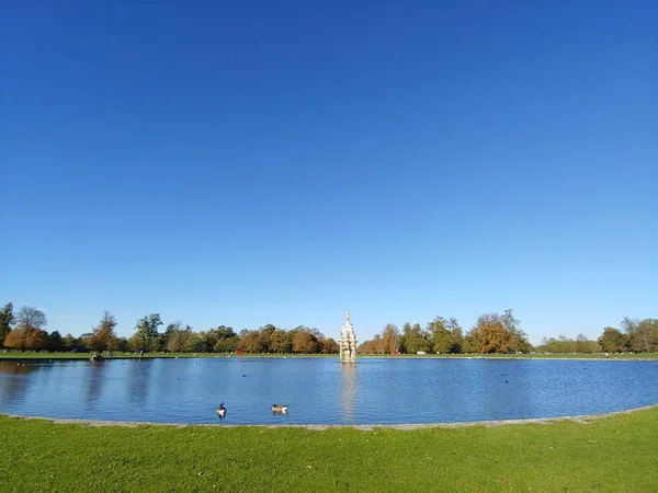 Diana Fountain Yvig Park London — Stockfoto