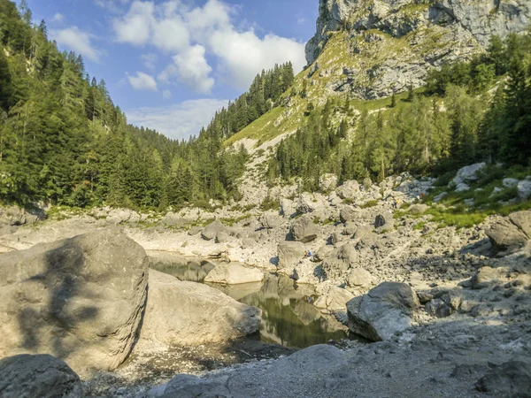 Obraz Krajiny Kopců Jezerem Triglavském Národním Parku Slovinsku — Stock fotografie