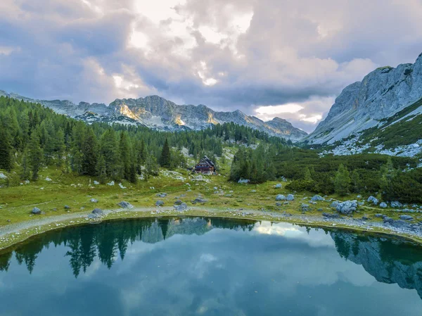 Triglavský Národní Park Slovinsku Chata Vedle Jednoho Sedmi Jezer — Stock fotografie