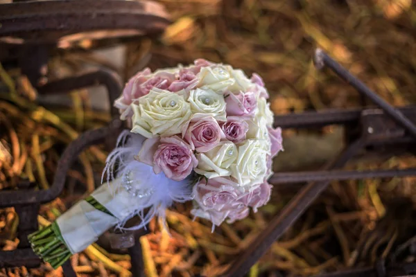 Zbliżenie Piękny Ślub Bukiet Róż Różowy Żółty Strzał Weselu Australii — Zdjęcie stockowe