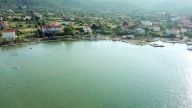 Hava: güzel sahil boyunca Mrljane köyünde Pasman Adası'nda uçan. Tatile Adriyatik Denizi'nde Akdeniz kıyı şeridi vurdu..