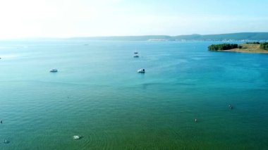 Hava: köyün Barotul önünde küçük ada önünde Pasman uçan. Tatile Hırvatistan en güzel Adriyatik Denizi filme.