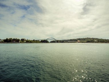 Ugljan iki arasında köprü Adaları ve Hırvatistan'daki Pasman Zdrelac denir