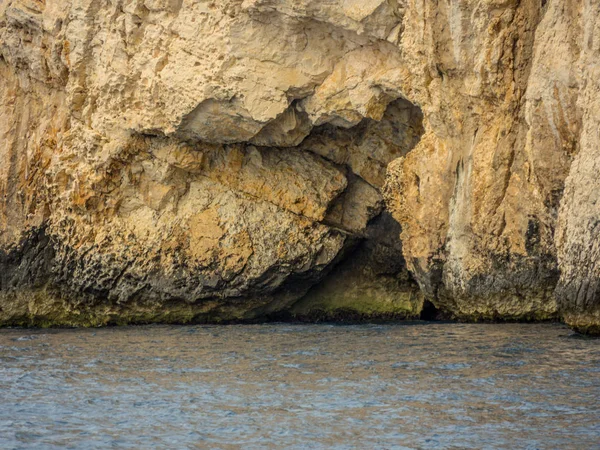 Entrada Caverna Azul Ilha Vis Croácia Tiro Barco Vela — Fotografia de Stock