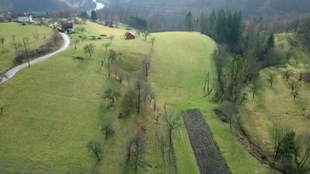 Antenna Drone Repül Mezők Rétek Szlovén Hegyekben Reggel Nap Jön — Stock videók