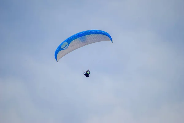 Lasko Slovénie 2017 Course Caritative Atterrissage Parapente Arrivée — Photo