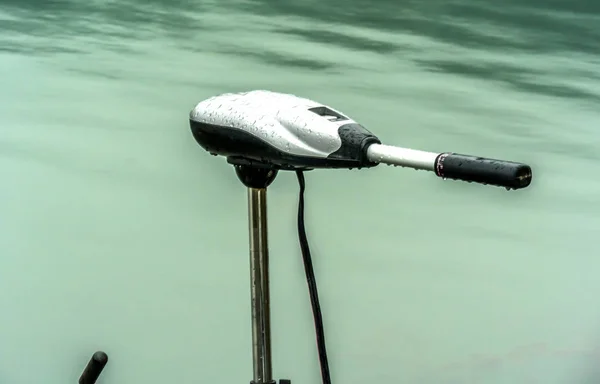 Nehirde balık tutma